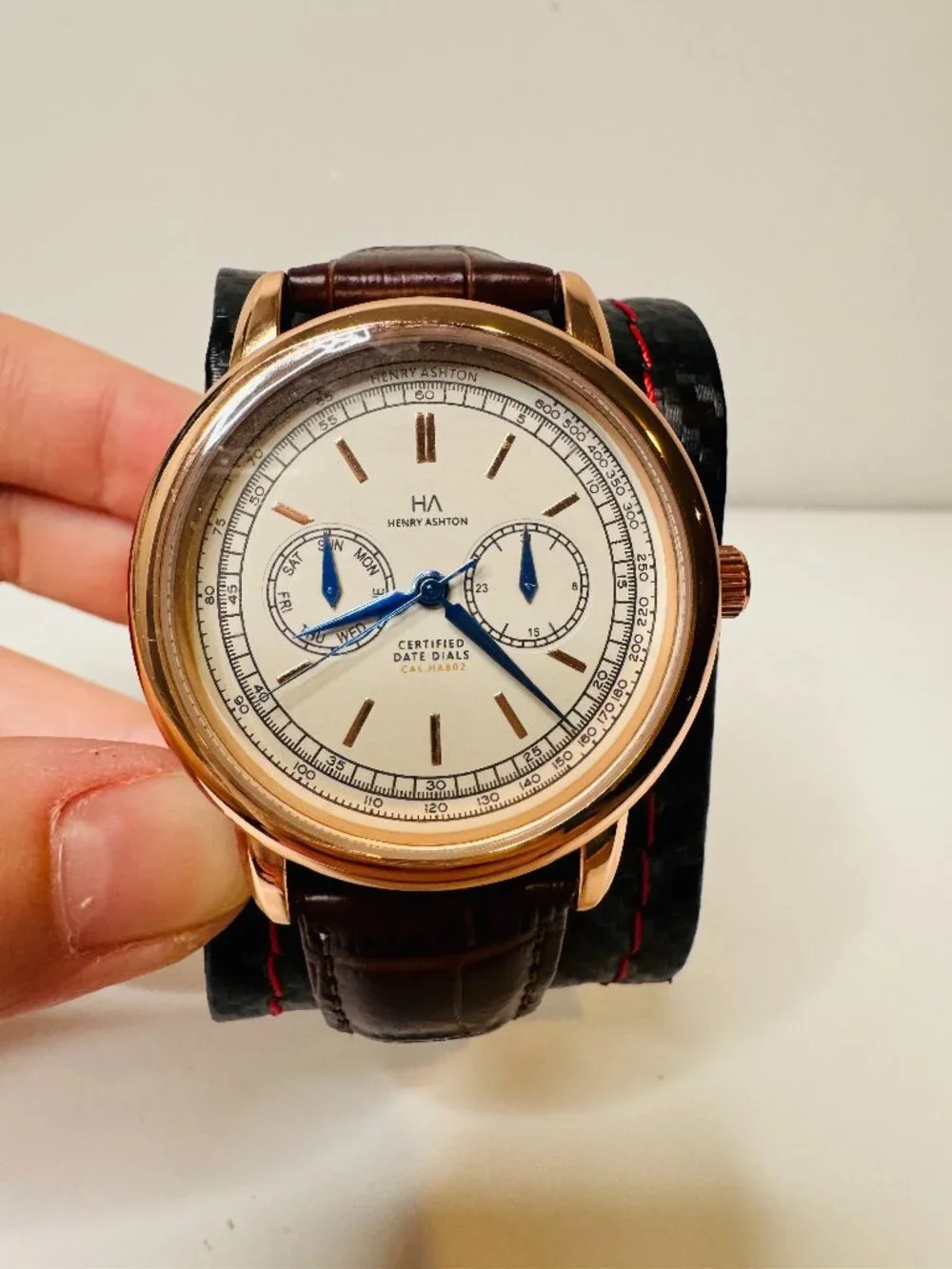 NWOT Henry Ashton Certified Date Dials Watch White Dial Blue Hand Brown Leather
